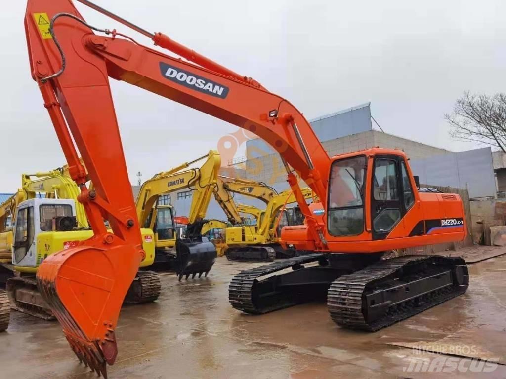 Doosan 220 LC-7 Bagri goseničarji