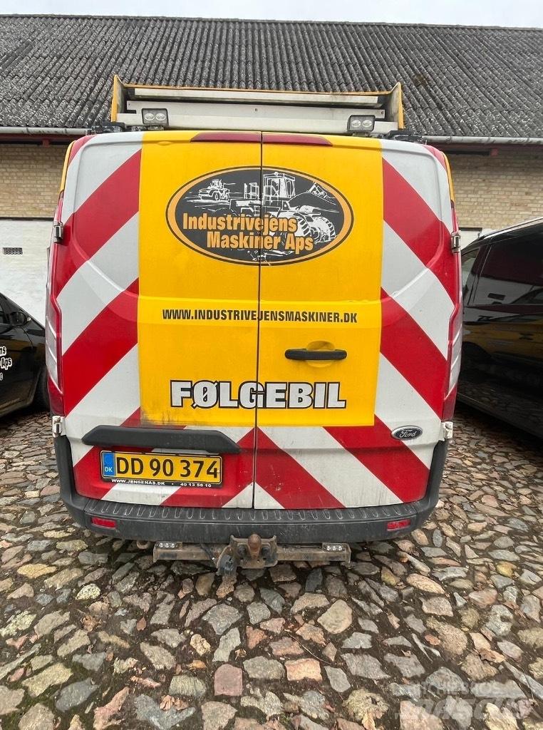 Ford Transit Custom Avtomobili
