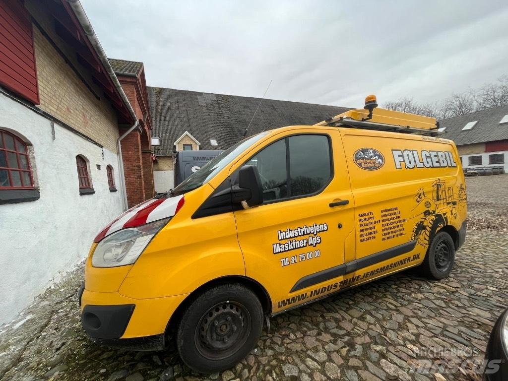 Ford Transit Custom Avtomobili