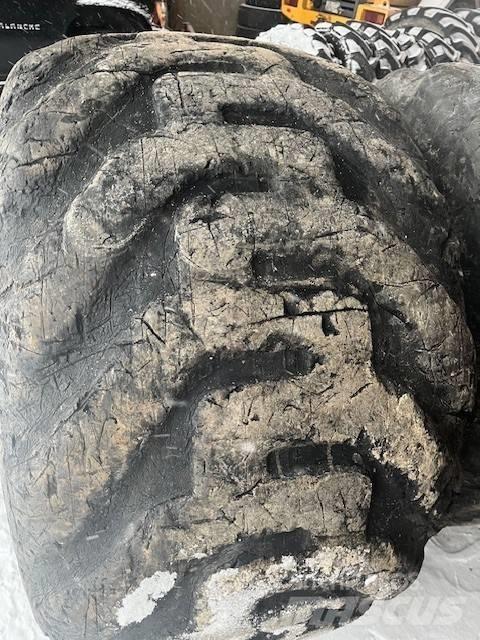 Nokian 710/45-26,5 Gume, kolesa in platišča