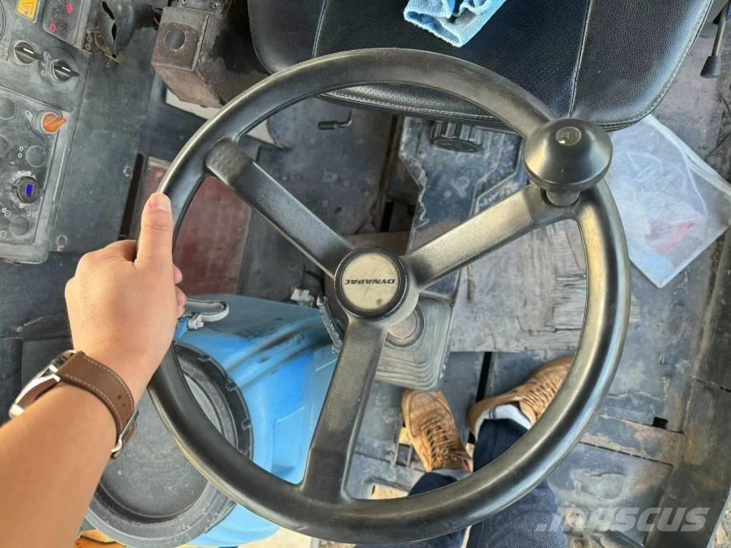 Dynapac CC422 Dvojni valjarji