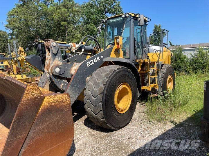 John Deere 824K-II Kolesni nakladalci