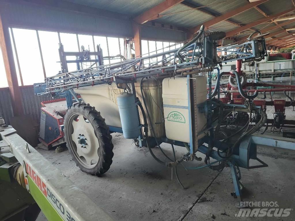 Agrio Napa 2500 Vlečne škropilnice