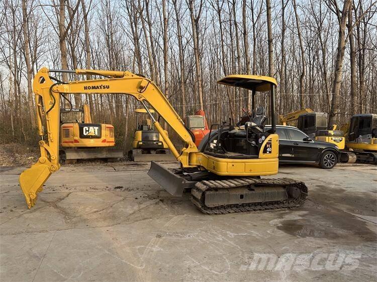 Komatsu PC 40 Bagri goseničarji