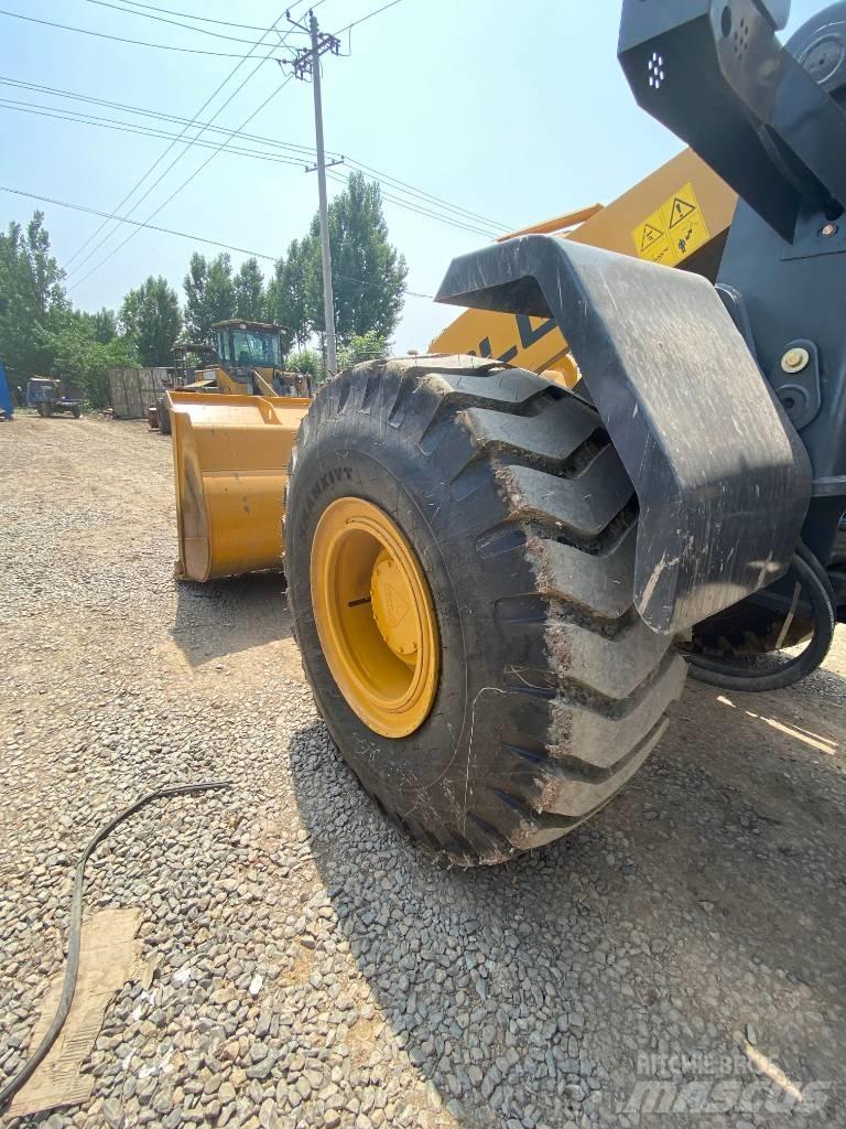 SDLG L955F Kolesni nakladalci