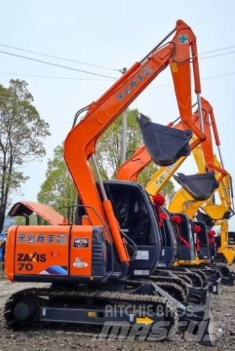 Hitachi 70 Bagri goseničarji