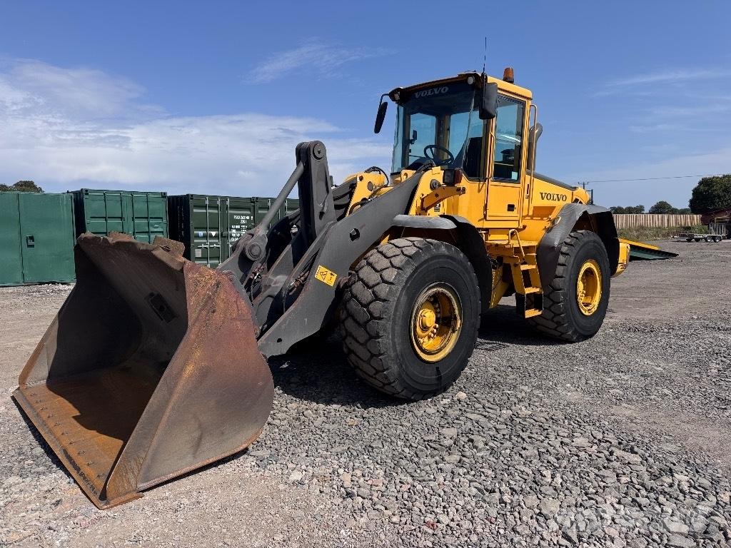 Volvo L 120 E Kolesni nakladalci