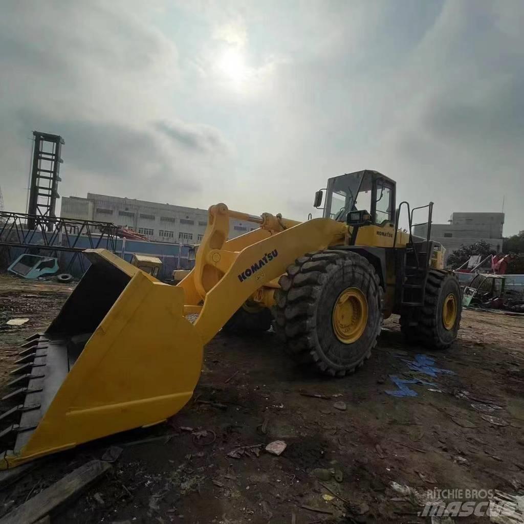 Komatsu WA 500 Kolesni nakladalci