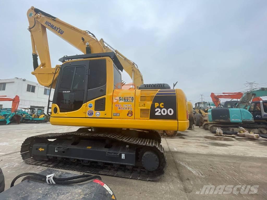 Komatsu PC 200-8 Bagri goseničarji