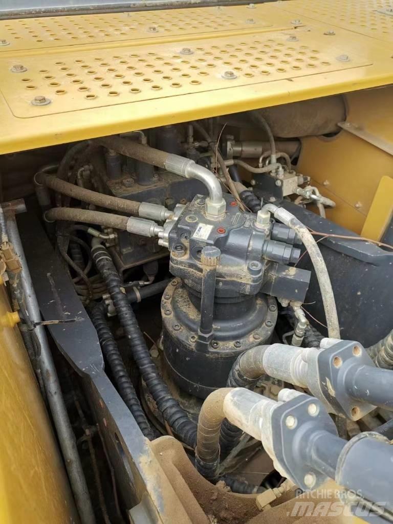 XCMG XE 215 DA Bagri goseničarji