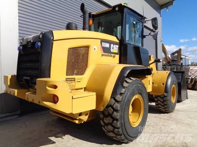 CAT 938M Kolesni nakladalci