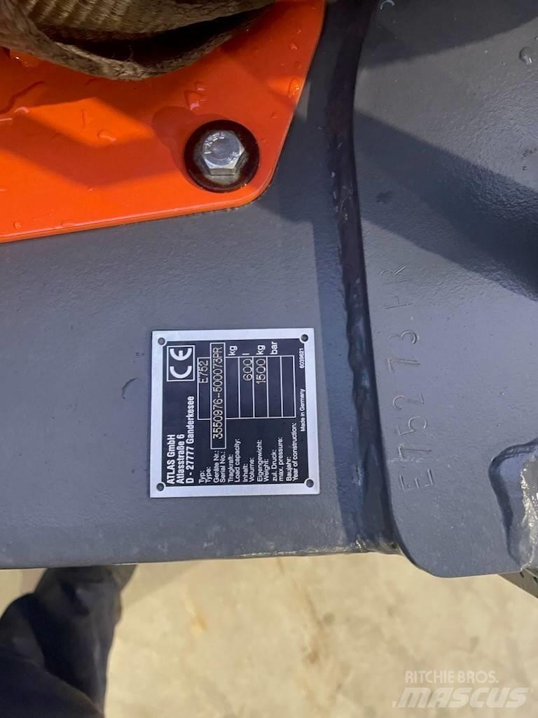 Atlas E752 Grabeži