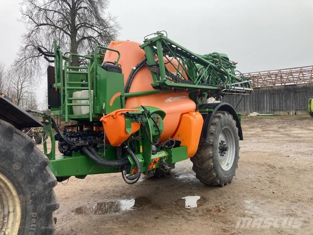Amazone UX 5200 Vlečne škropilnice