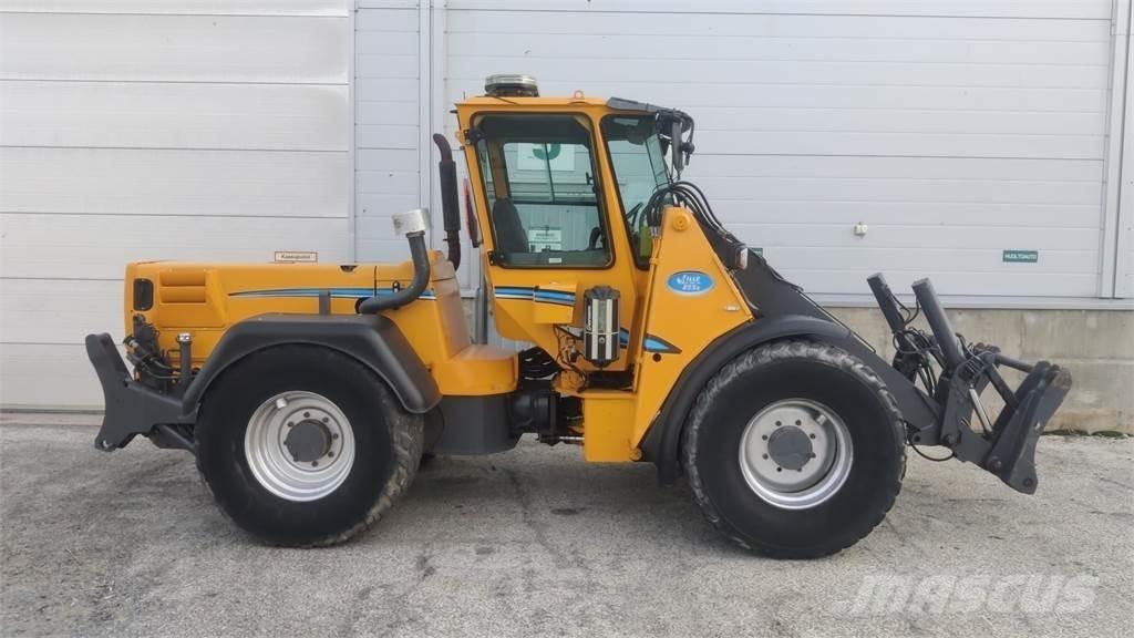 Wille 855B Kolesni nakladalci