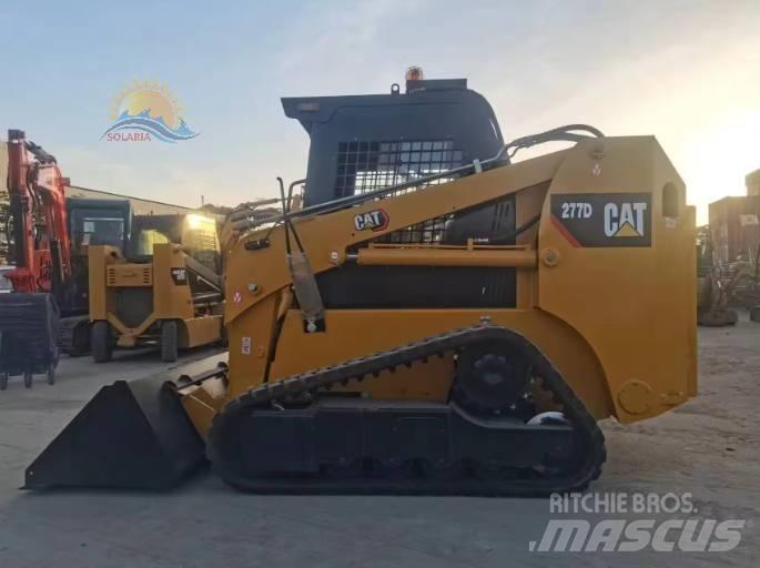 CAT 277D Skid steer mini nakladalci