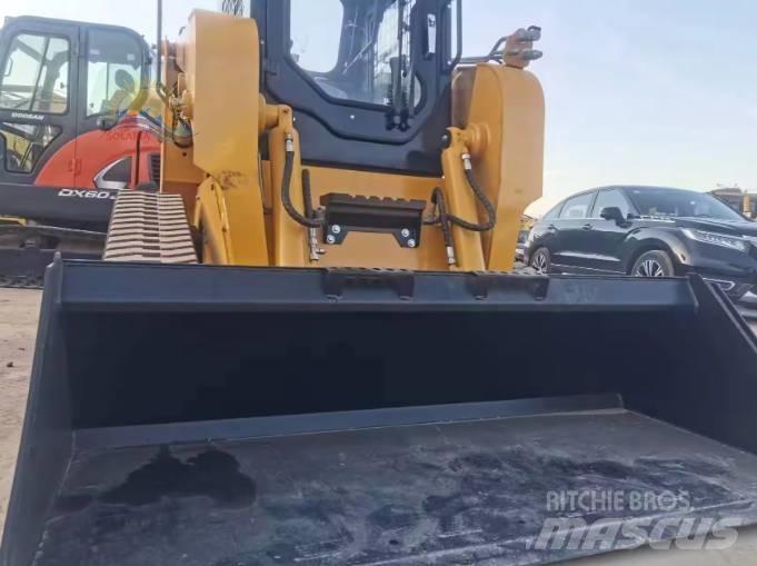 CAT 277D Skid steer mini nakladalci