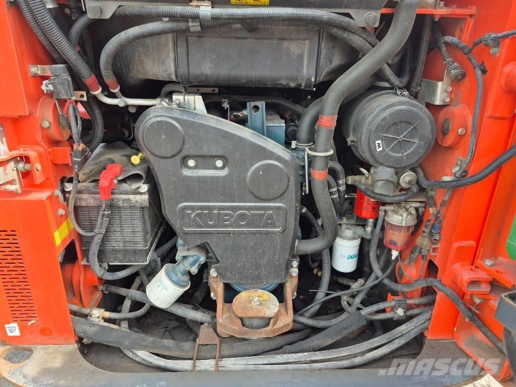 Kubota SSV 65 Skid steer mini nakladalci
