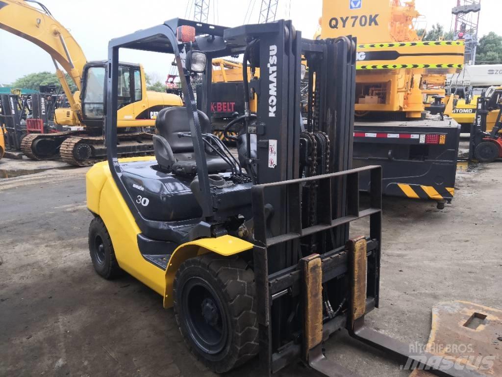 Komatsu 30 Dizelski viličarji