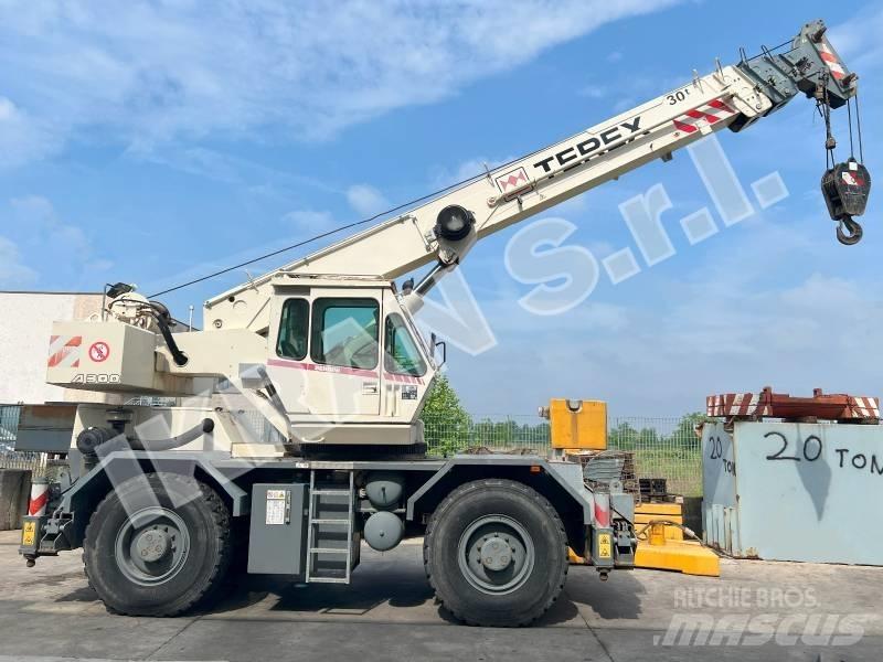 Terex A 300 Avtodvigala