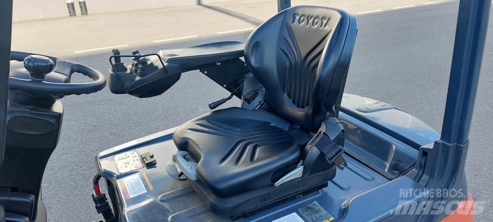 Toyota 8FBMT16 Električni viličarji