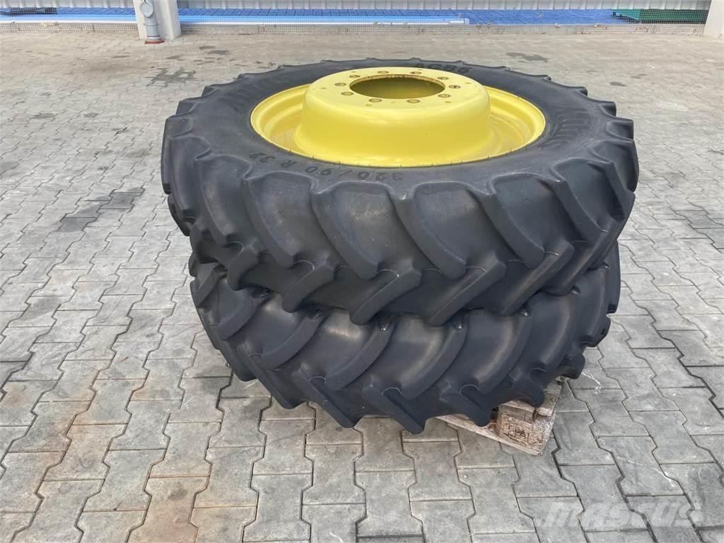 Mitas 320/90R32 Gume, kolesa in platišča