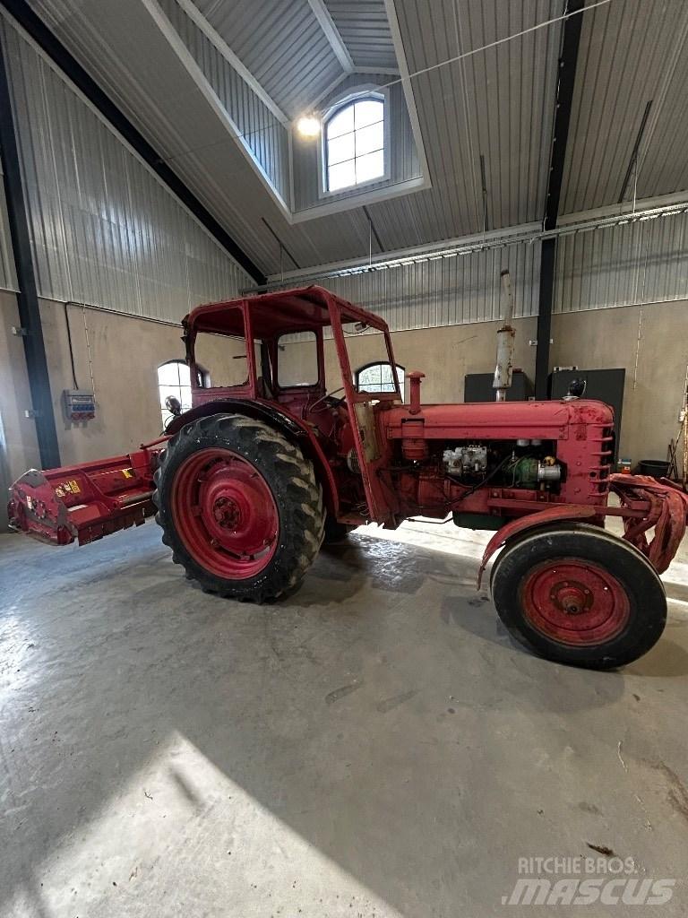 Volvo BM 350 Traktorji