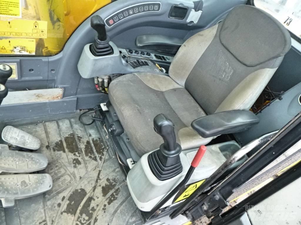 JCB JS 145 LC Bagri goseničarji