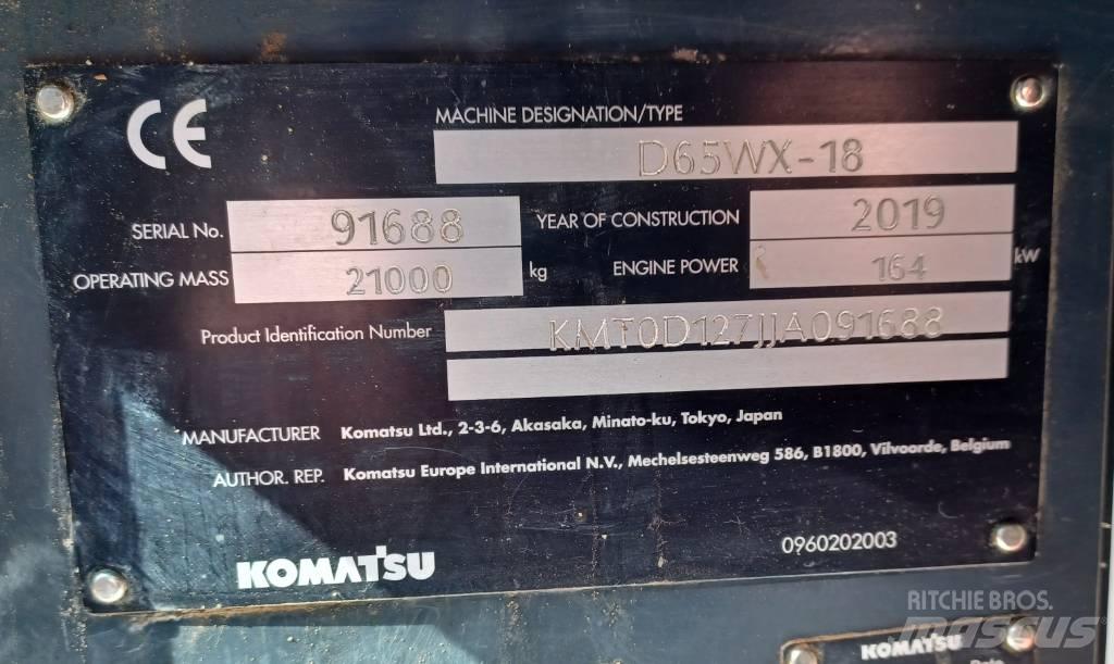 Komatsu D65WX-18 Buldožerji goseničarji