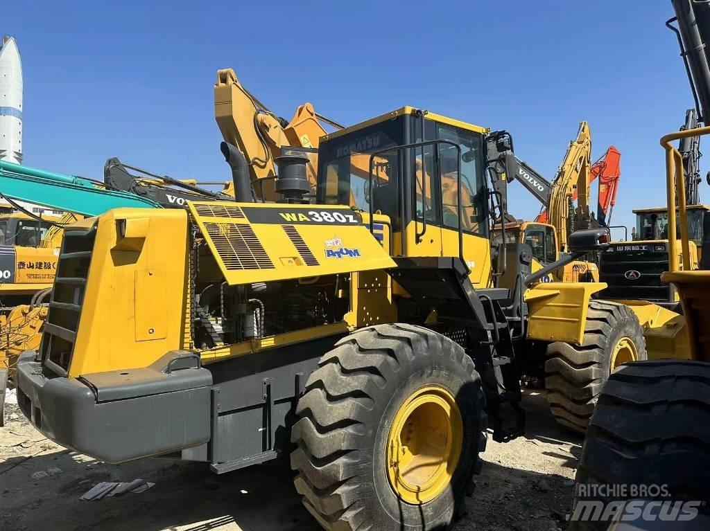 Komatsu WA380-6 Kolesni nakladalci