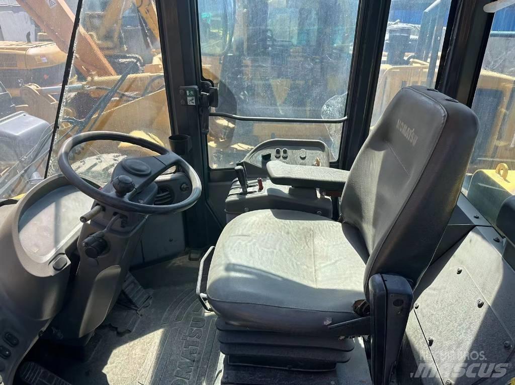 Komatsu WA380-6 Kolesni nakladalci