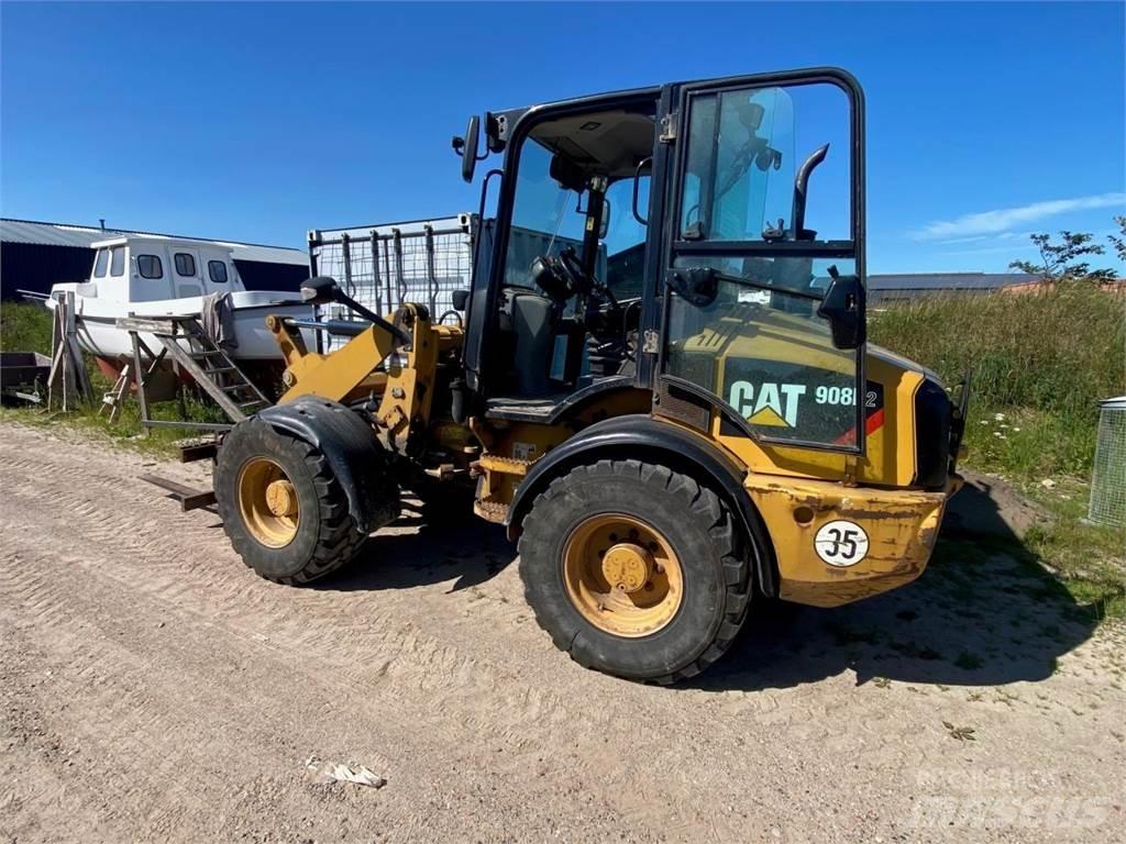 CAT 908 H2 Večnamenski nakladalci