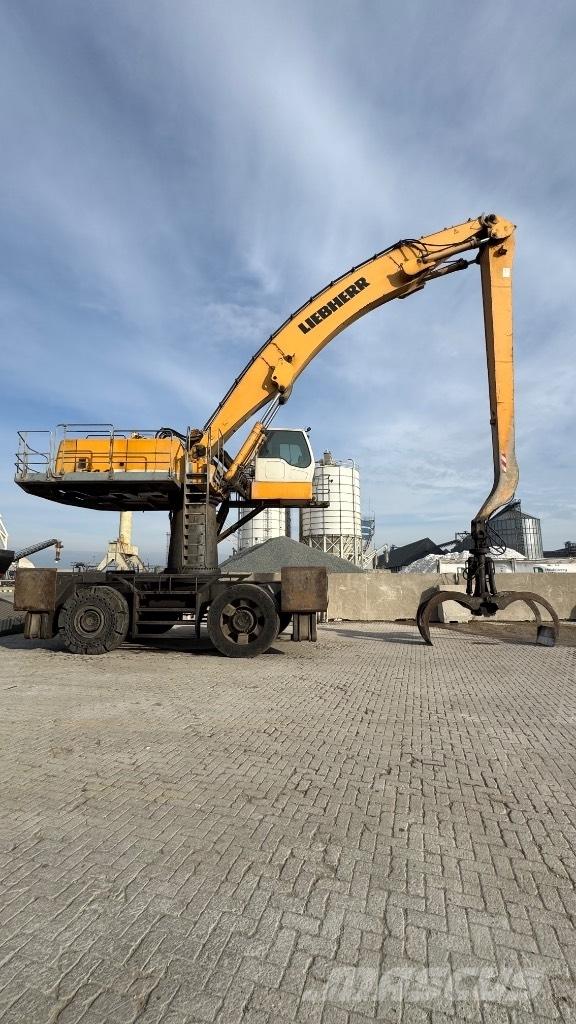 Liebherr A 944 C HD Bagri za prekladanje primarnih/sekundarnih surovin
