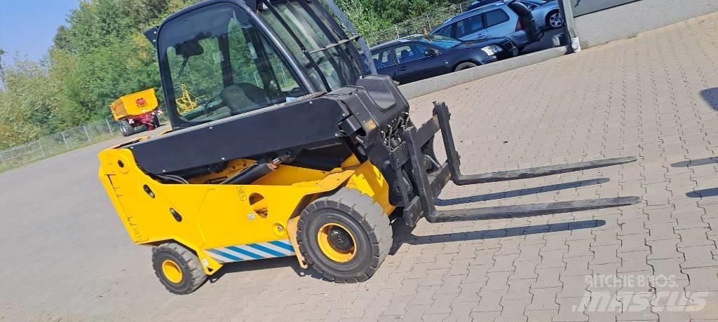 JCB TLT 30-19E 2WD Električni viličarji