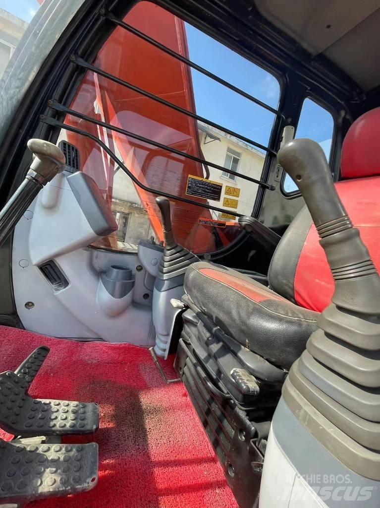 Hitachi ZX 120 Bagri goseničarji