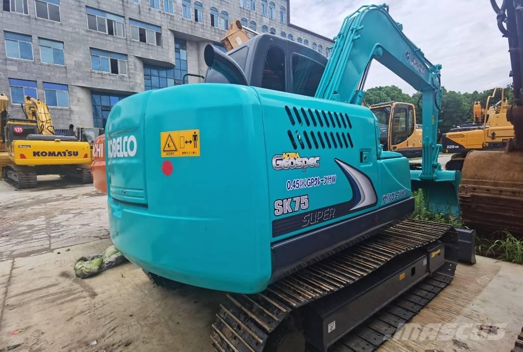 Kobelco SK 75 Midi bagri 7t – 12t