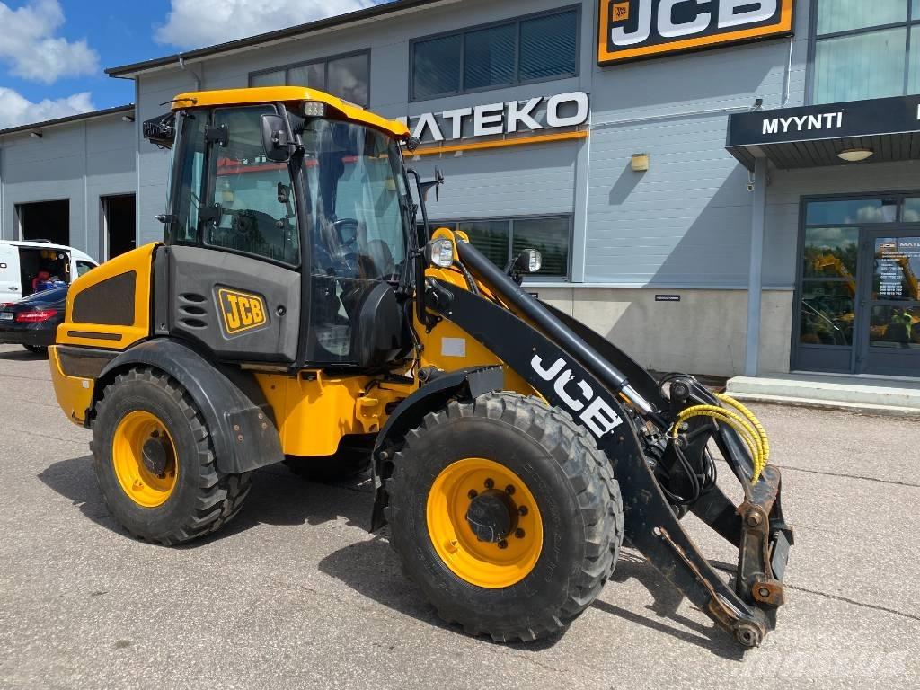 JCB 409 T4 Kolesni nakladalci
