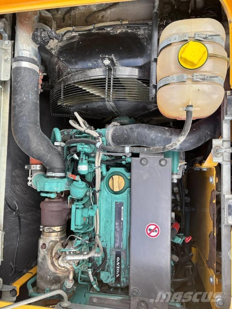 Volvo EW 140 D Bagri na kolesih