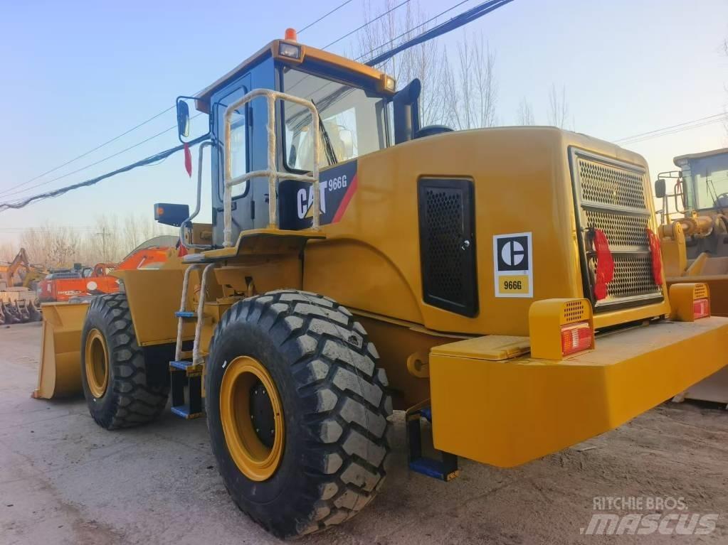 CAT 966G Kolesni nakladalci