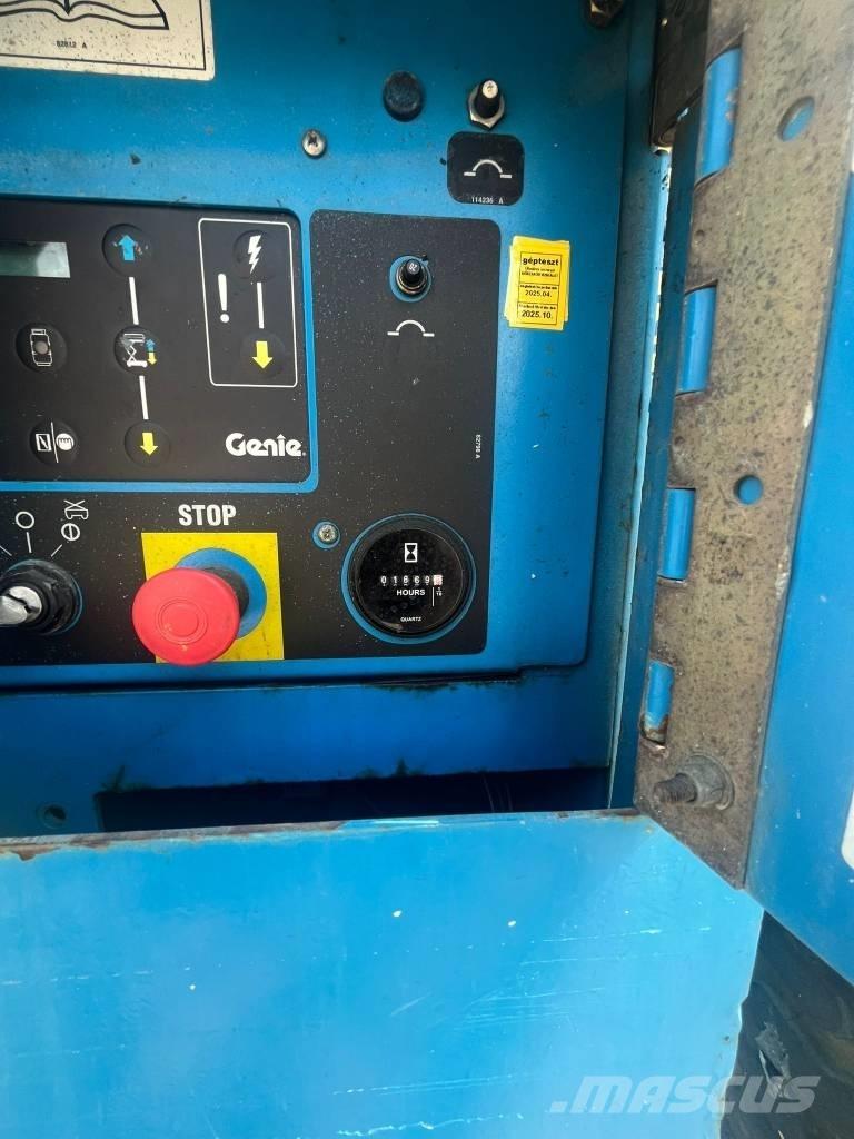 Genie GS 3384 RT Škarjaste dvižne ploščadi
