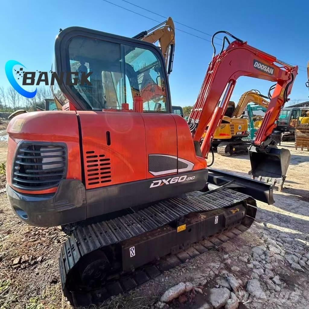 Doosan DX 60 Mini bagri <7t