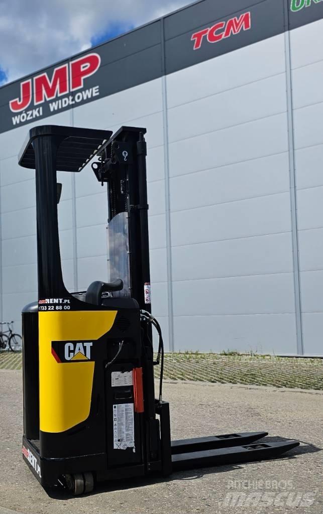 CAT NSR 16 N Viličar za ozke prehode