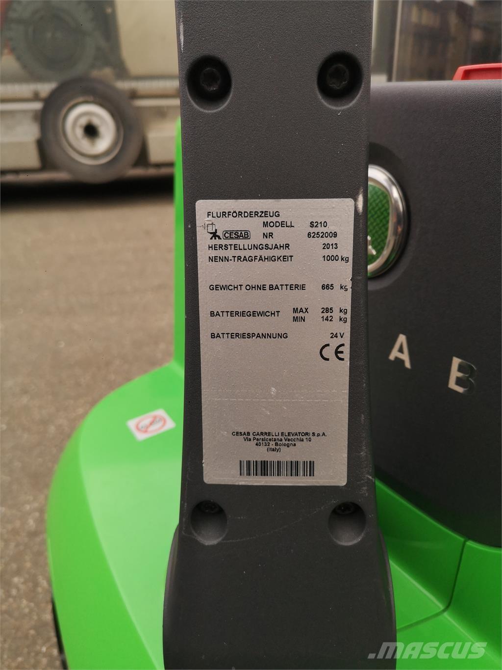 Cesab S210 Samopogonski ročni viličarji