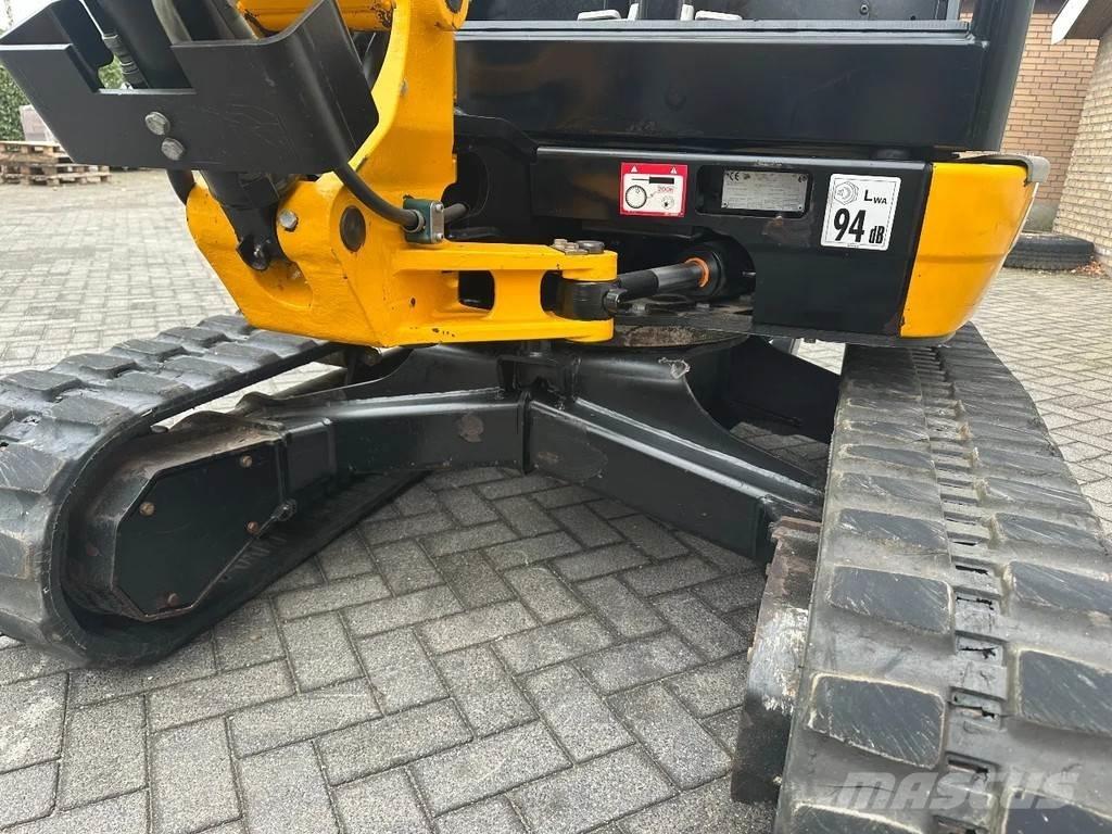 JCB 8026 CTS Mini bagri <7t