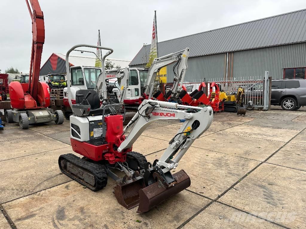 Takeuchi TB 210 R Mini bagri <7t