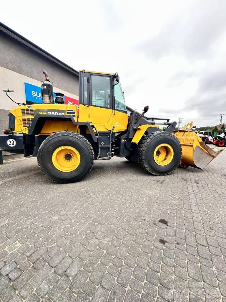 Komatsu WA 250 PZ-6 Kolesni nakladalci