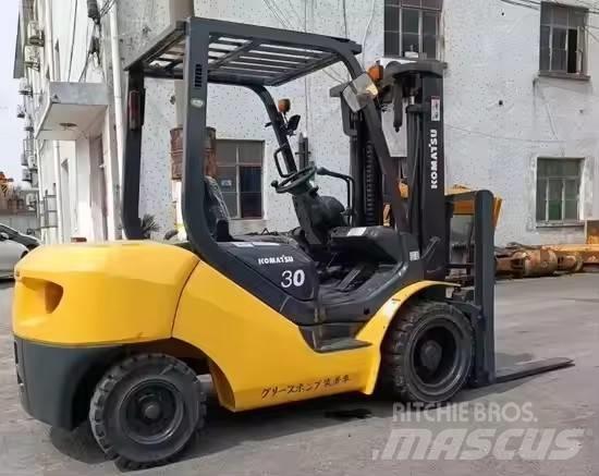 Komatsu 30 Dizelski viličarji