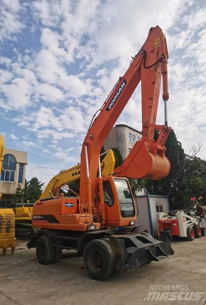 Doosan DH 210 W-7 Bagri na kolesih