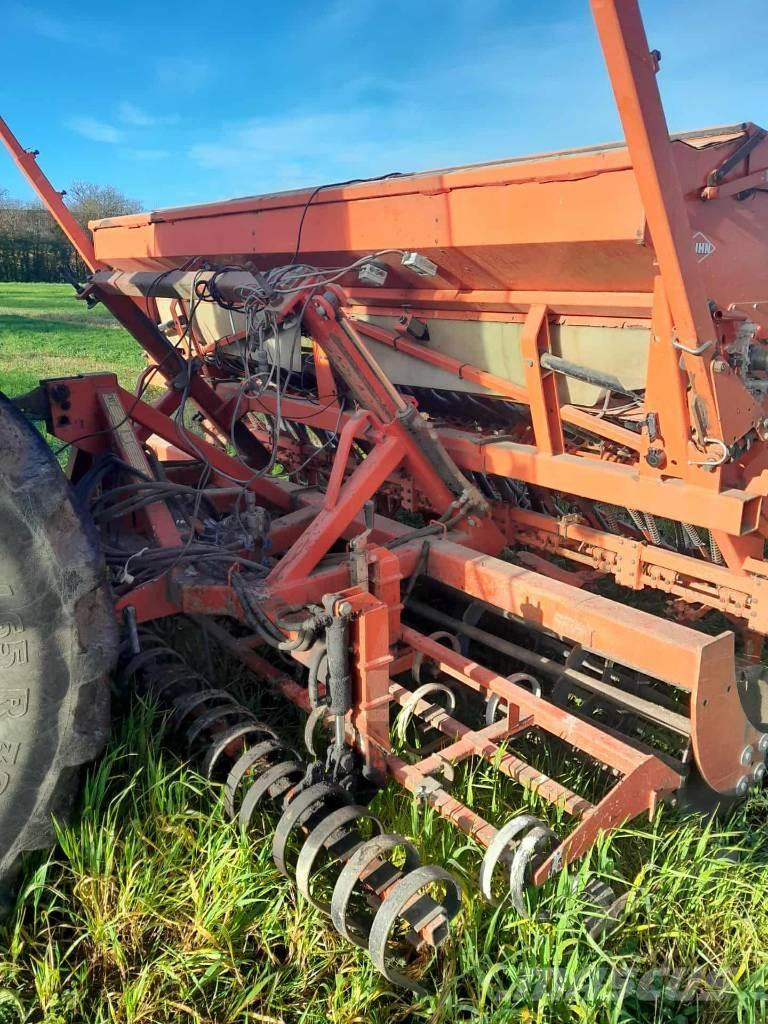 Kuhn Integra 4000 Kombinirane sejalnice