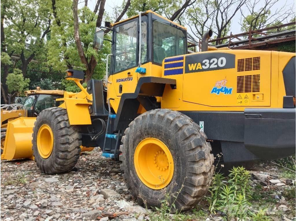 Komatsu WA 320-5 Kolesni nakladalci