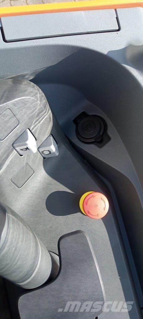 Toyota LSI200 Ročni električni viličar